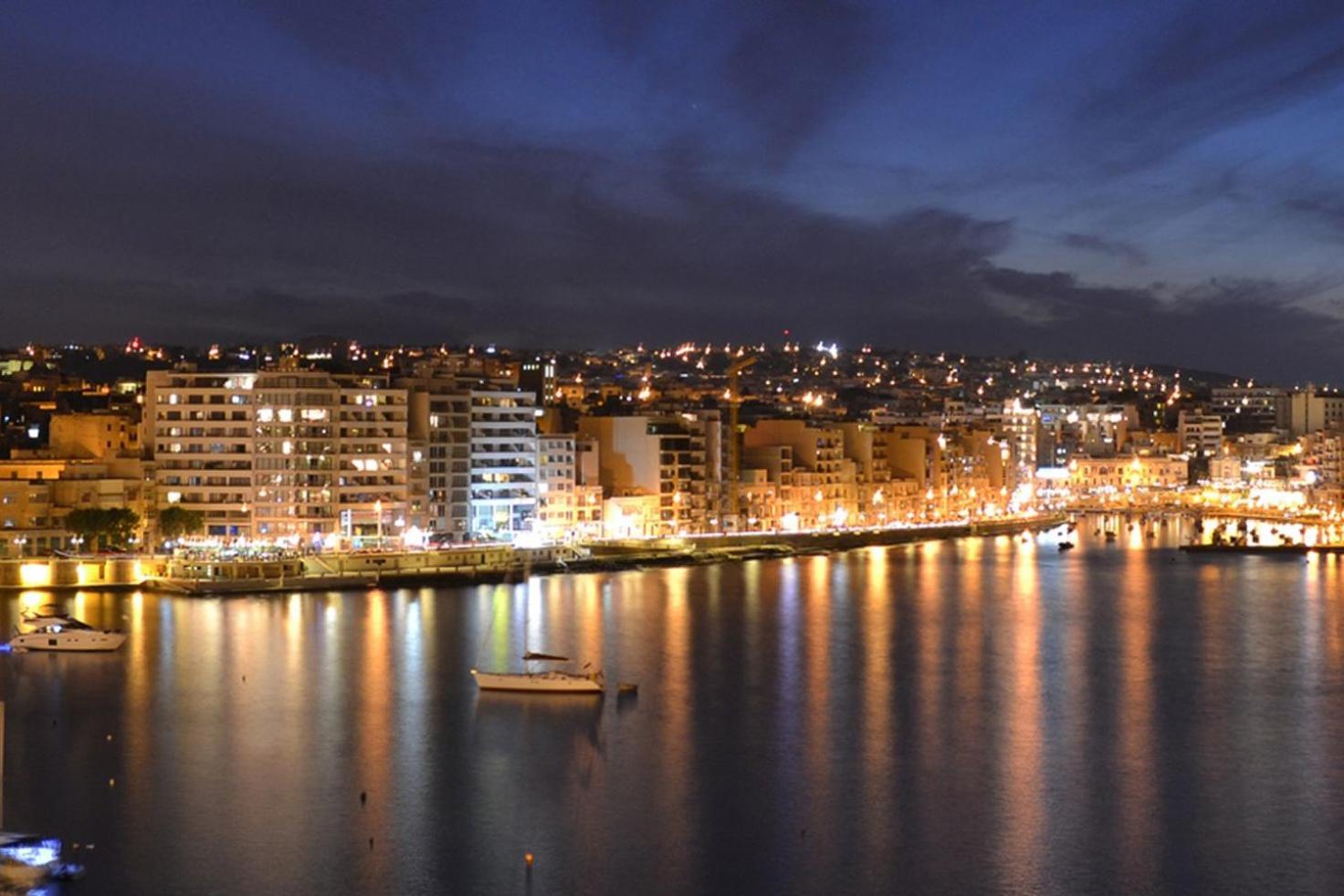 Stunning 2Br Holiday Penthouse In Central Sliema Exterior foto